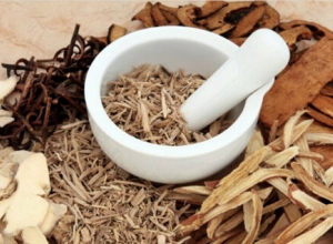 Cách chữa bệnh trĩ đi ngoài ra máu bằng thuốc nam hiệu quả tận gốc